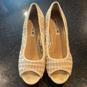 American Eagle Wedges